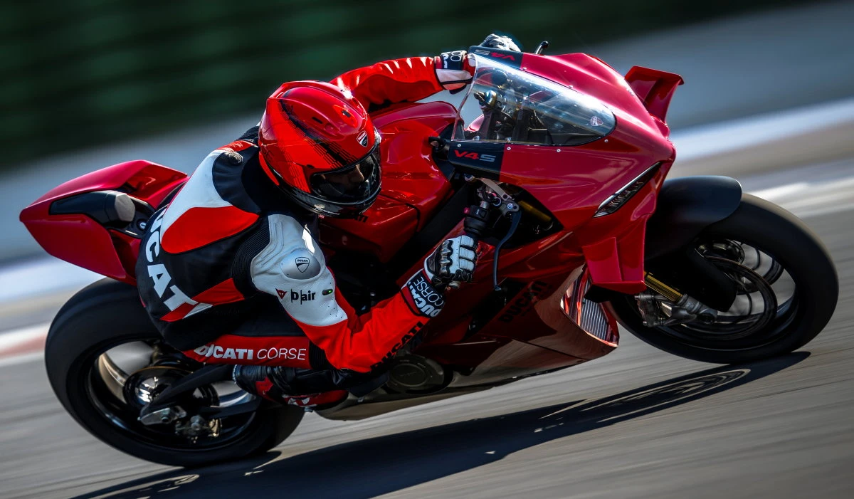 Ducati 1100 Panigale V4 S 2027 - 1