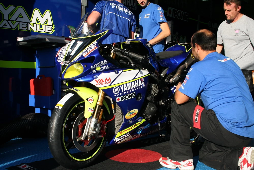 Motos et Equipes