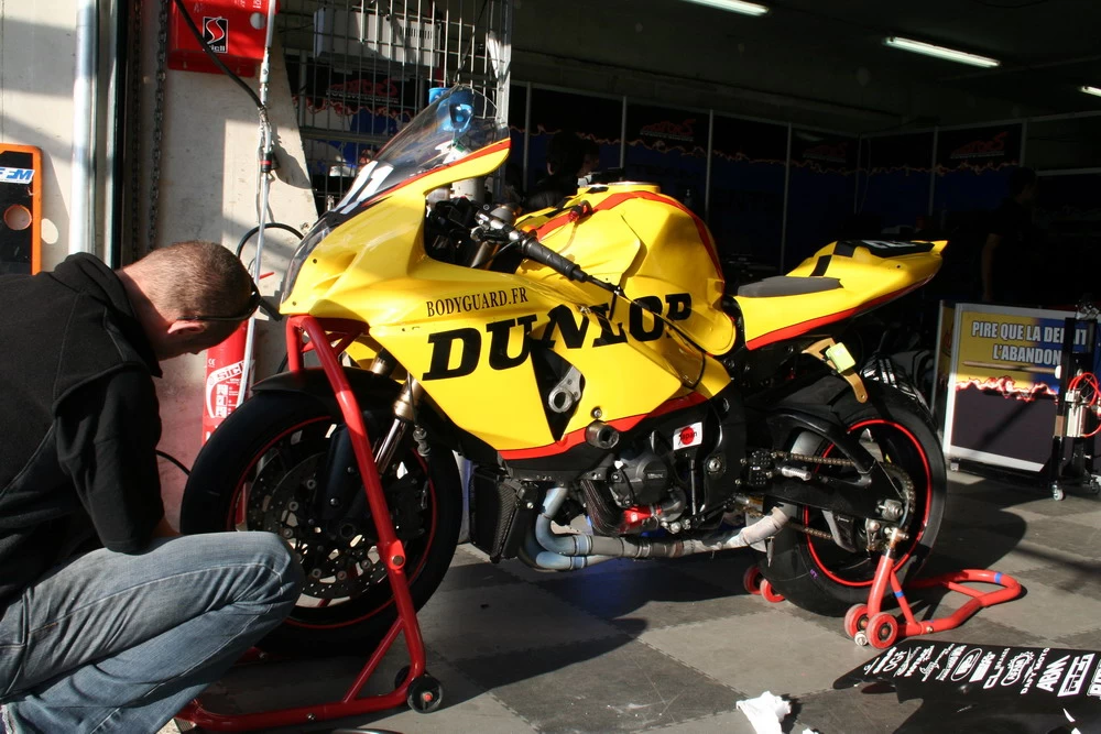 Motos et Equipes