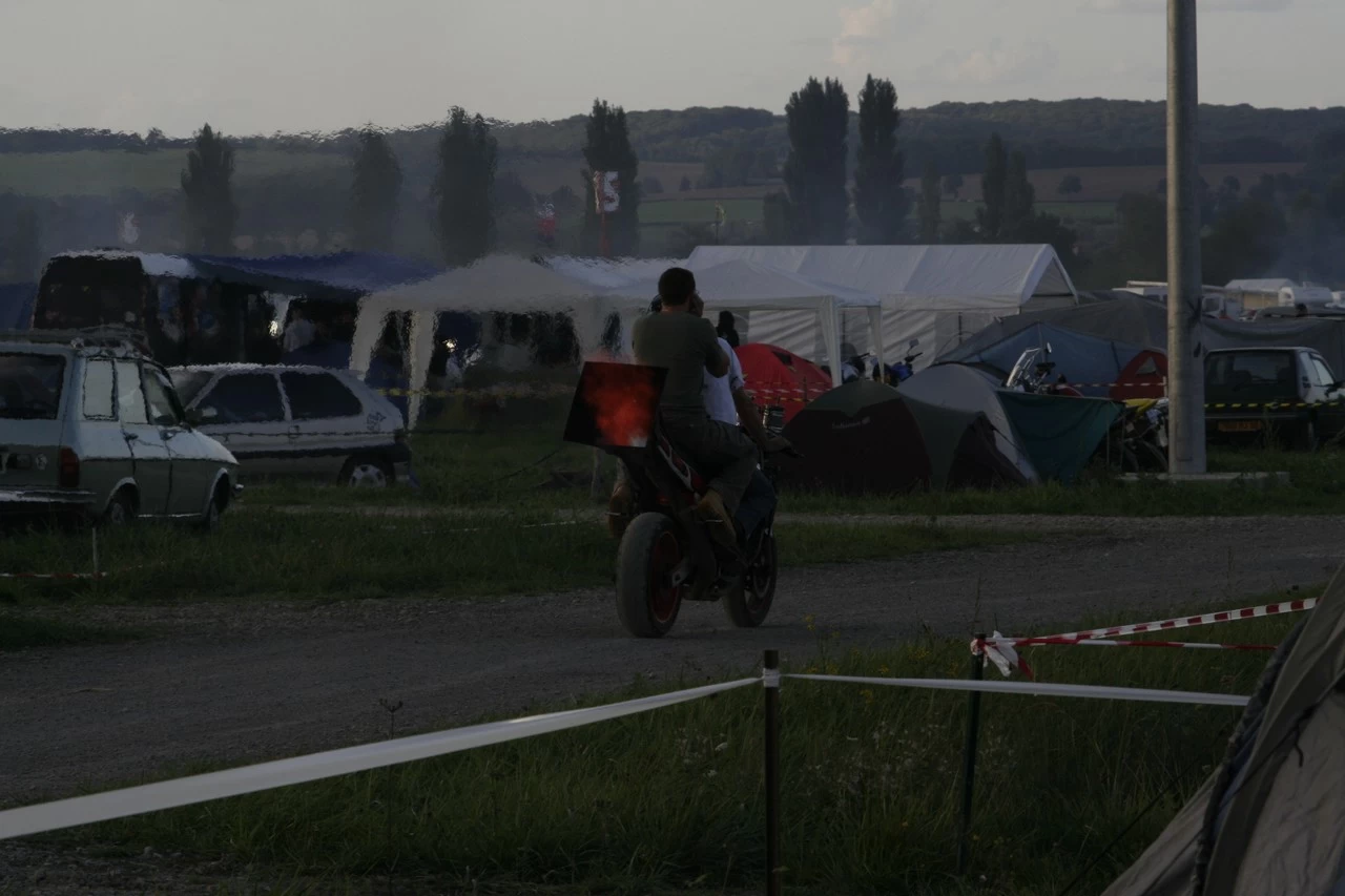Le camp des fous