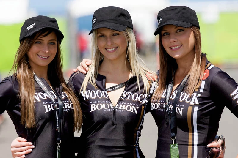MotoGP 2009 Philip Island girls
