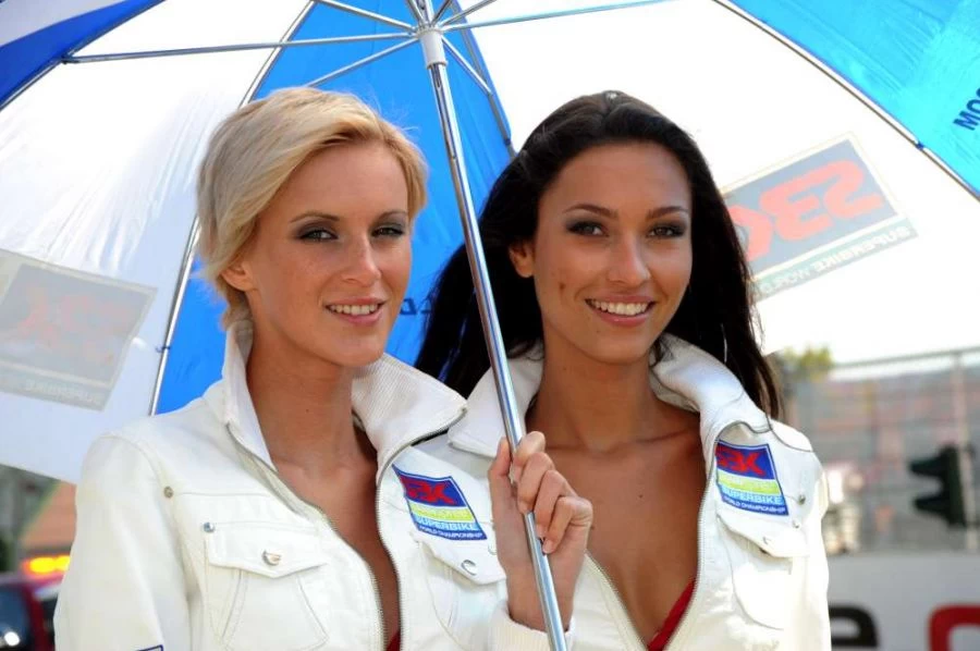 Superbike 2009 Nurburgring girls