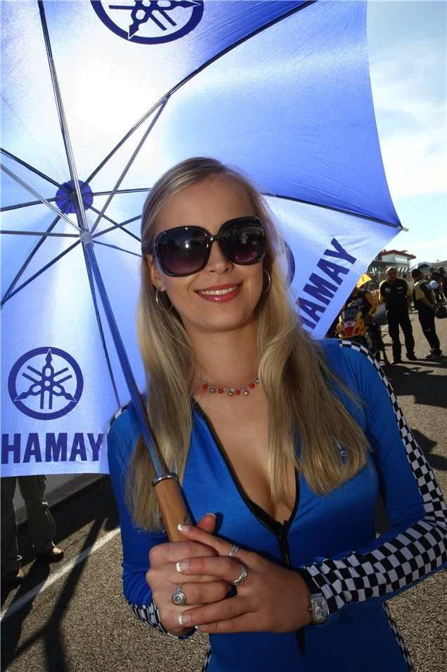 Superbike 2009 Portimao girls