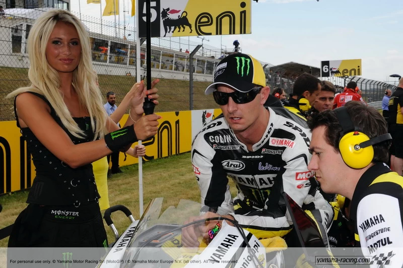 MotoGP 2010 Sachsenring girls
