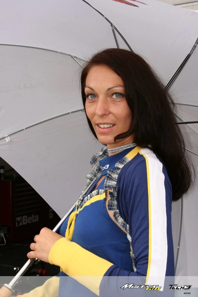 MotoGP 2010 Sachsenring girls