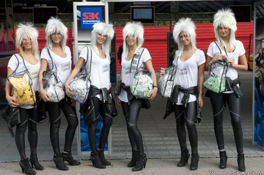 Superbike 2011 Imola girls