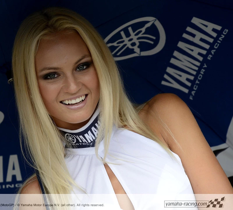 MotoGP 2012 Brno girls