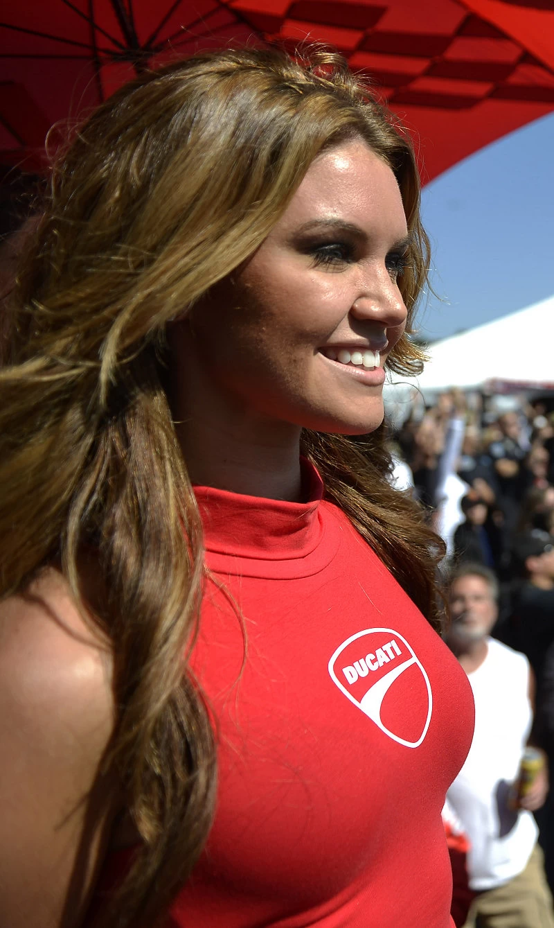 MotoGP 2012 Laguna Seca girls