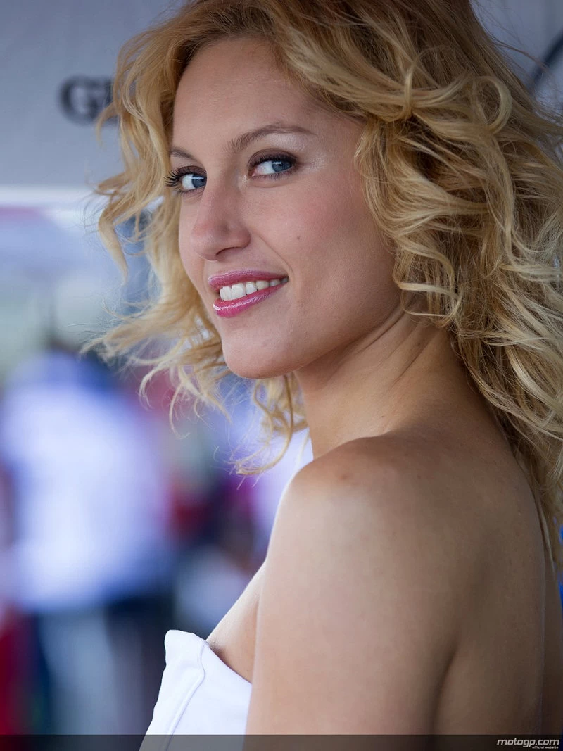 MotoGP 2012 San-Marin girls