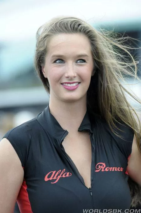 Superbike 2012 Philip Island girls