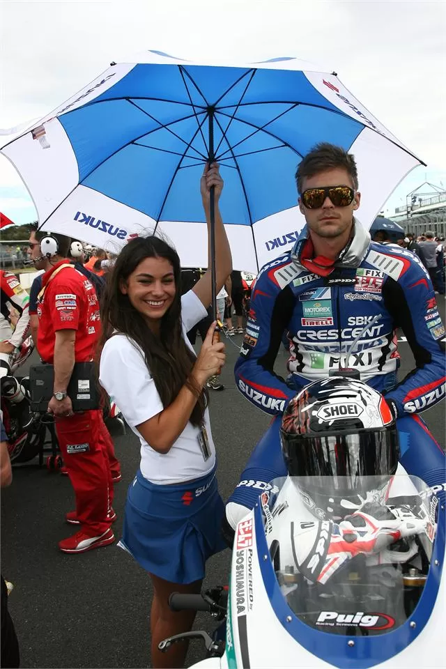 Superbike 2012 Philip Island girls