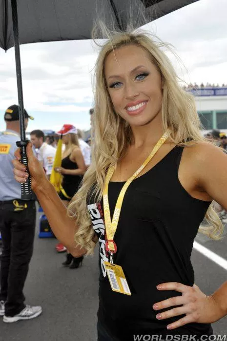 Superbike 2012 Philip Island girls