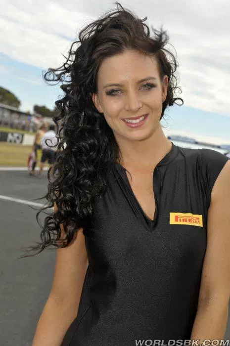 Superbike 2012 Philip Island girls