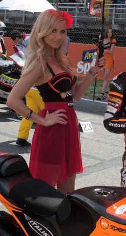 Galerie photos des grid girls du MotoGP - Manche de Catalogne 2013