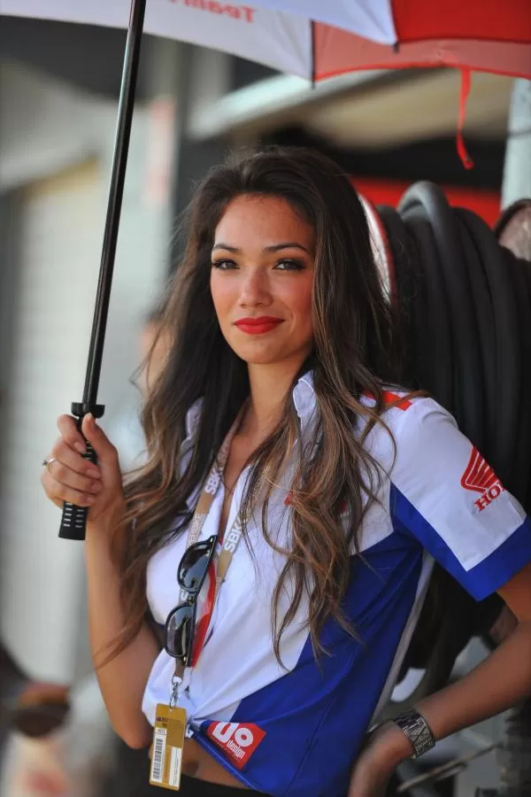 Galerie photos des grid girls du Superbike - Manche Australie 2013