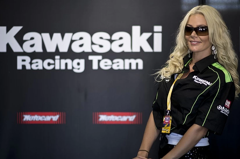 Galerie photos des grid girls du Superbike - Manche Australie 2013