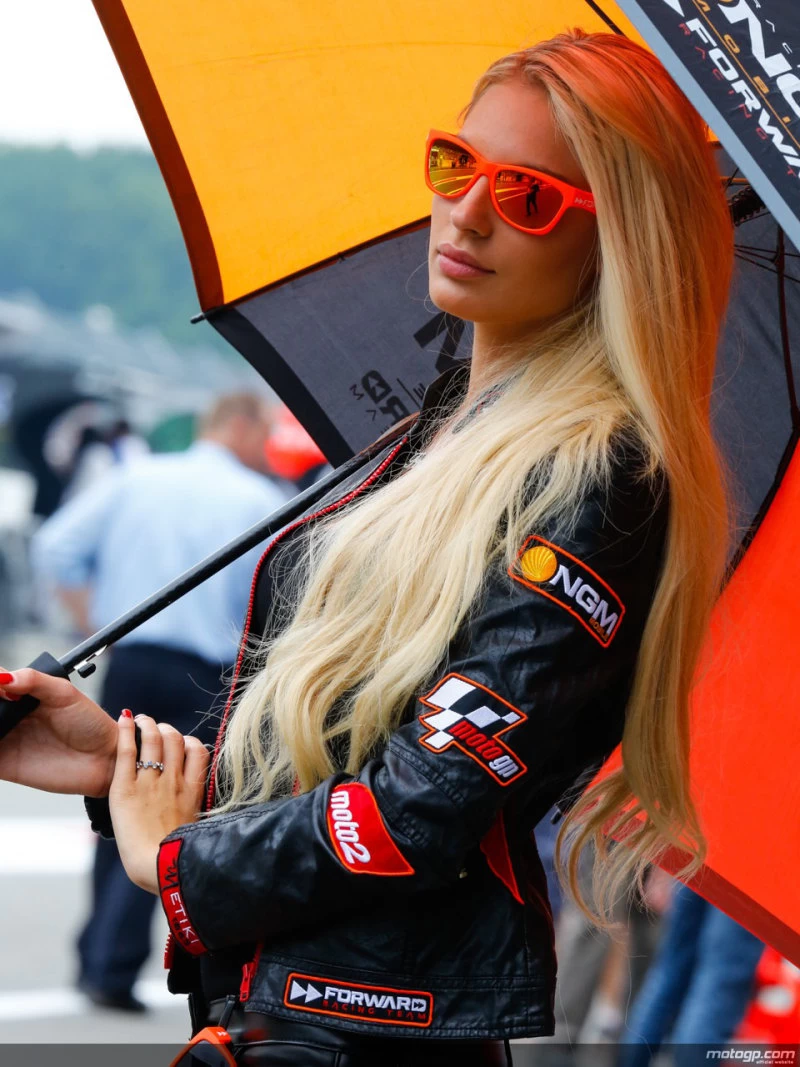 Galerie photos des grid girls du MotoGP - Manche Assen 2014