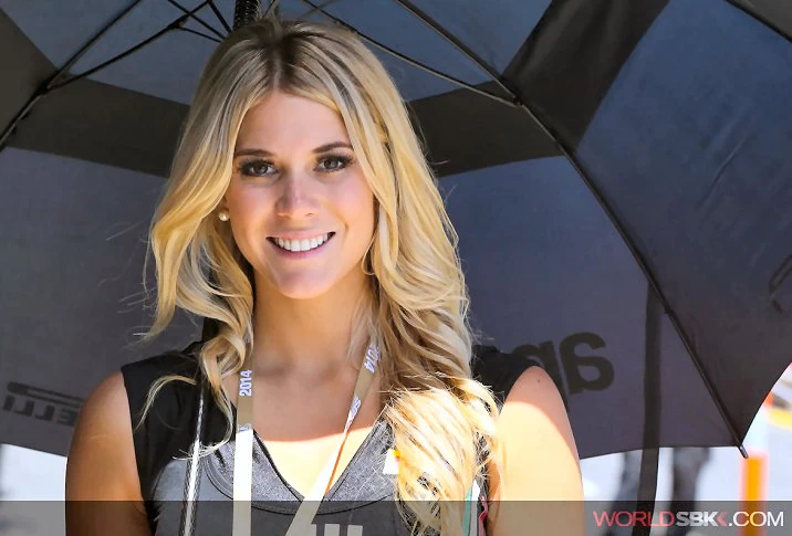 Galerie photos des grid girls du Superbike - Manche Phillip Island 2014