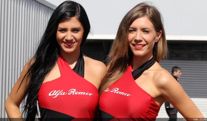 Galerie photos des grid girls du Superbike - Manche Phillip Island 2014