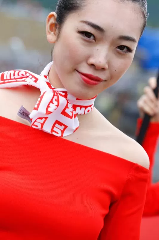 Galerie photos des grid girls du MotoGP - Manche japonaise au Motegi 2015