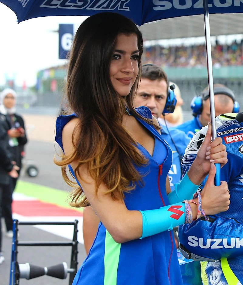 Galerie photos des grid girls du MotoGP - Manche de Grande-Bretagne - Silverstone 2015