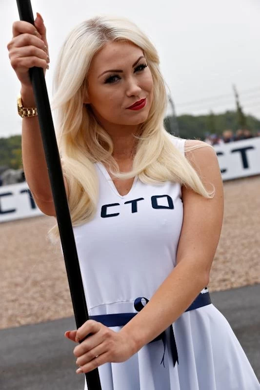Galerie photos des grid girls du MotoGP - Manche de Grande-Bretagne - Silverstone 2015