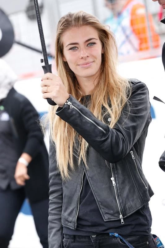 Galerie photos des grid girls du MotoGP - Manche de Grande-Bretagne - Silverstone 2015