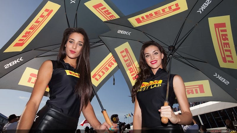 Galerie photos des grid girls du Superbike - Manche Jerez 2015