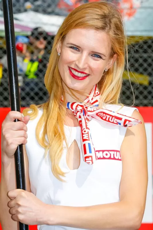 Galerie photos des grid girls du MotoGP - Manche Assen 2016