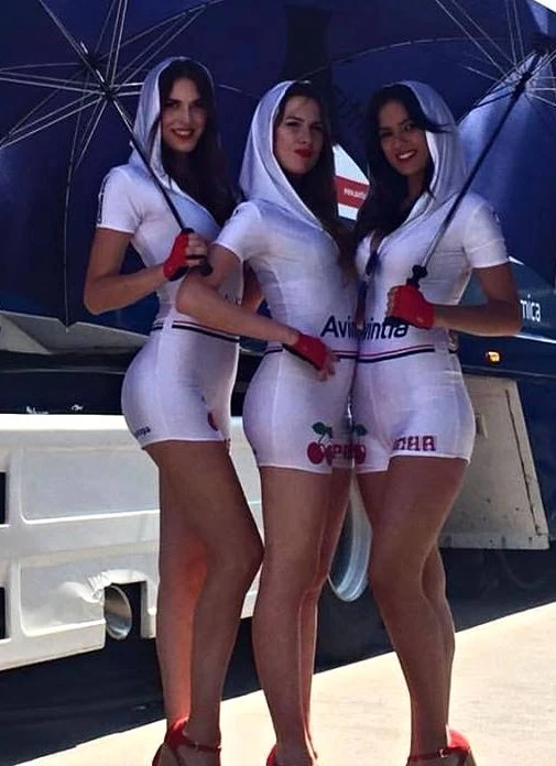 Galerie photos des grid girls du MotoGP - Manche Catalogne 2016