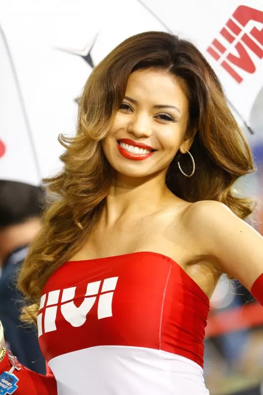 Galerie photos des grid girls du MotoGP - Manche Losail 2016