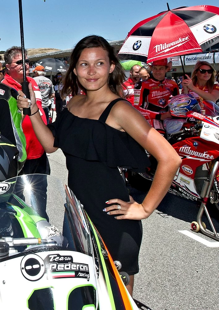 Galerie photos des grid girls du Superbike - Manche Laguna Seca 2016