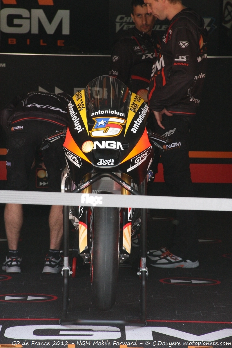 Paddock Pilotes et Girls | image 7