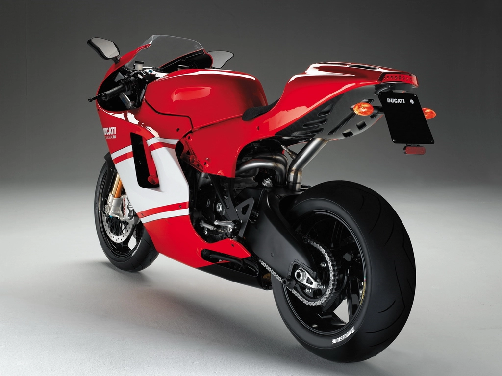 DESMOCEDICI 1000 RR | image 6