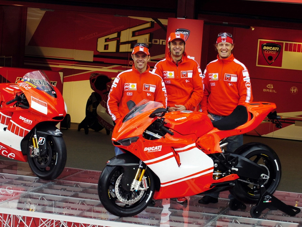 DESMOCEDICI 1000 RR | image 24
