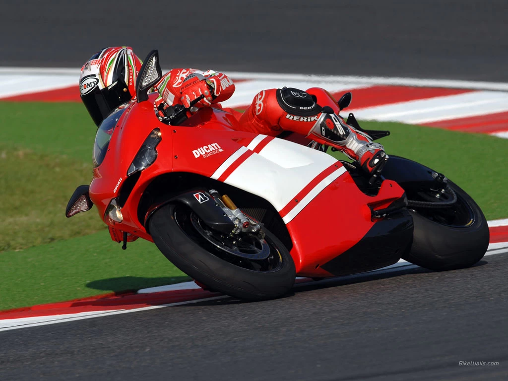 DESMOCEDICI 1000 RR | image 62