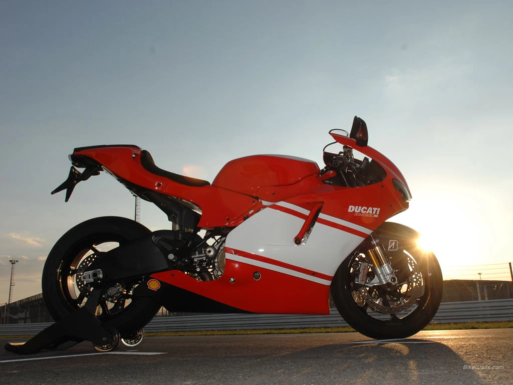 DESMOCEDICI 1000 RR | image 68