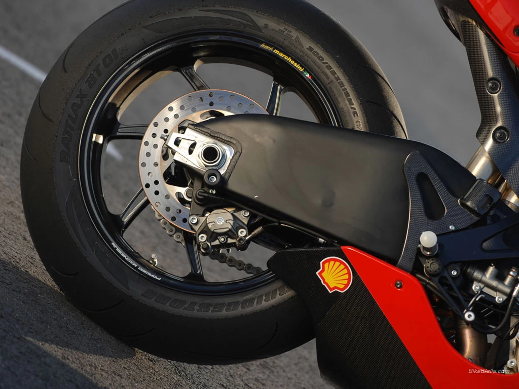 DESMOCEDICI 1000 RR | image 40