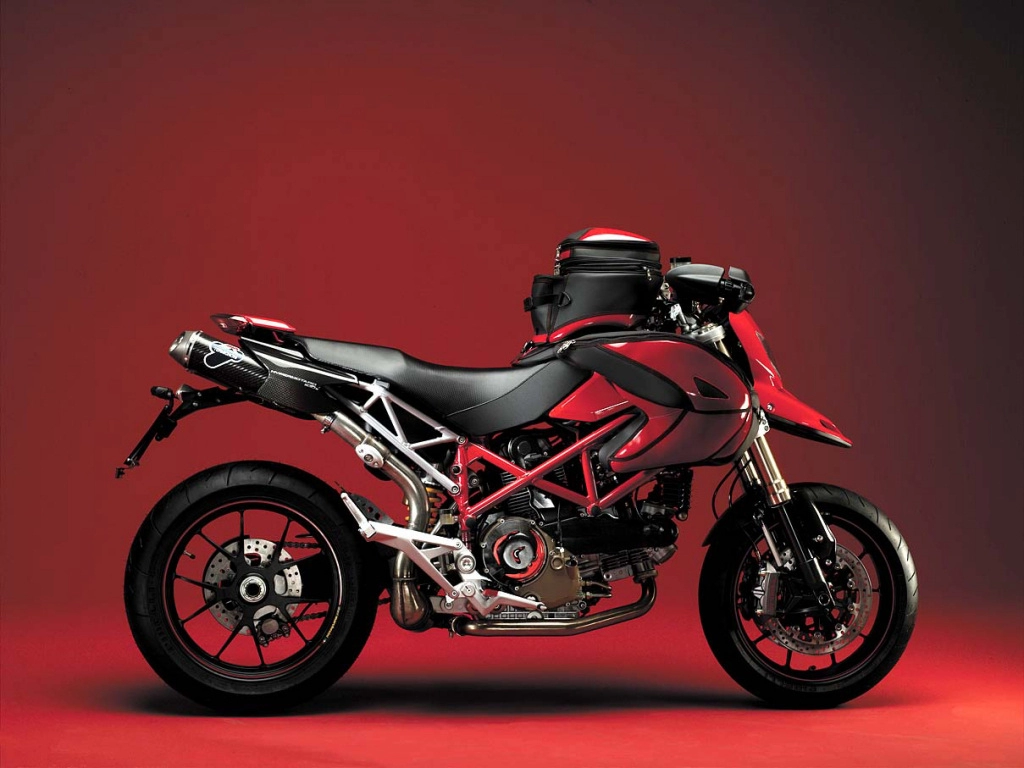 HYPERMOTARDS