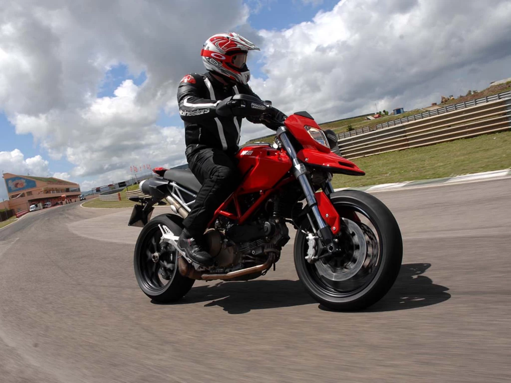 1100 Hypermotard | image 5