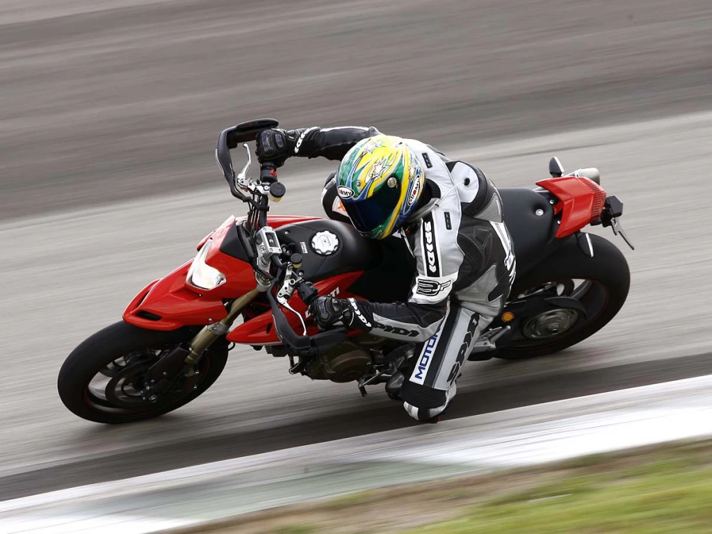 HYPERMOTARDS