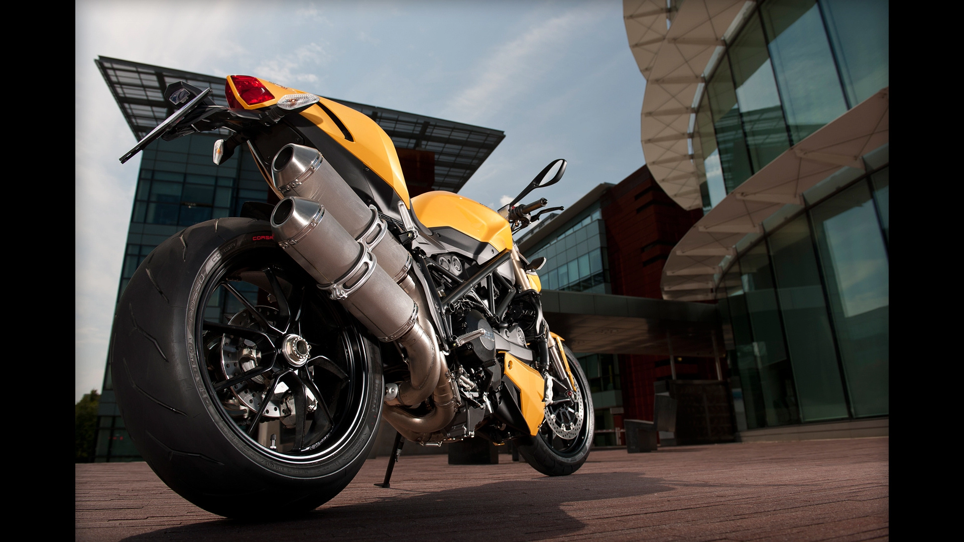 848 STREETFIGHTER | image 6