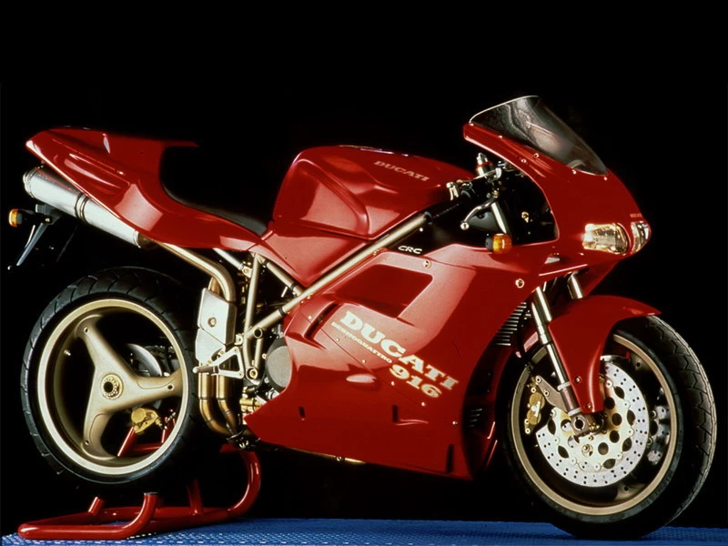 916