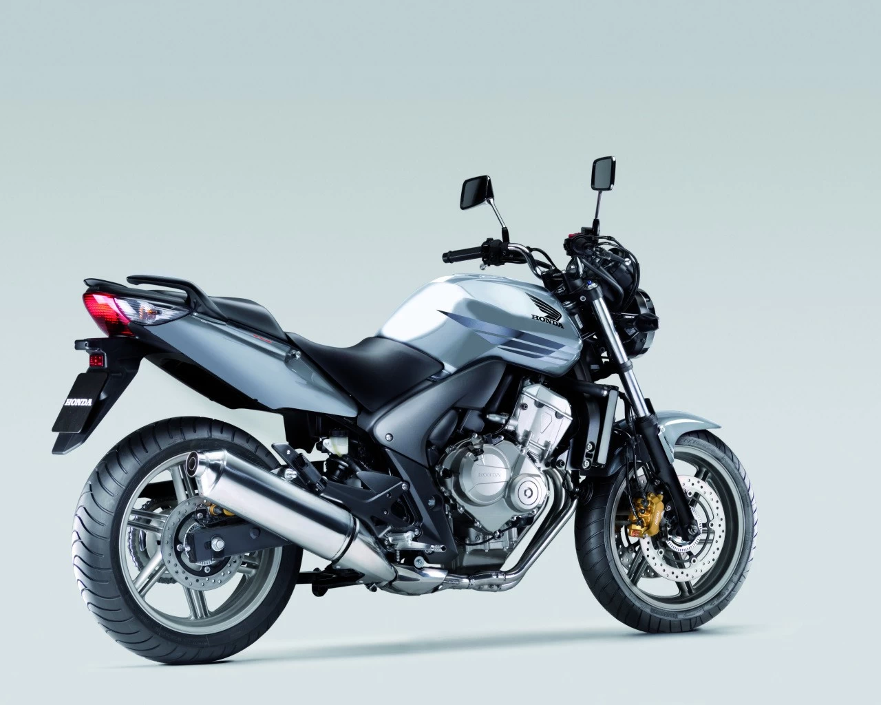 CBF 600 2008 | image 1
