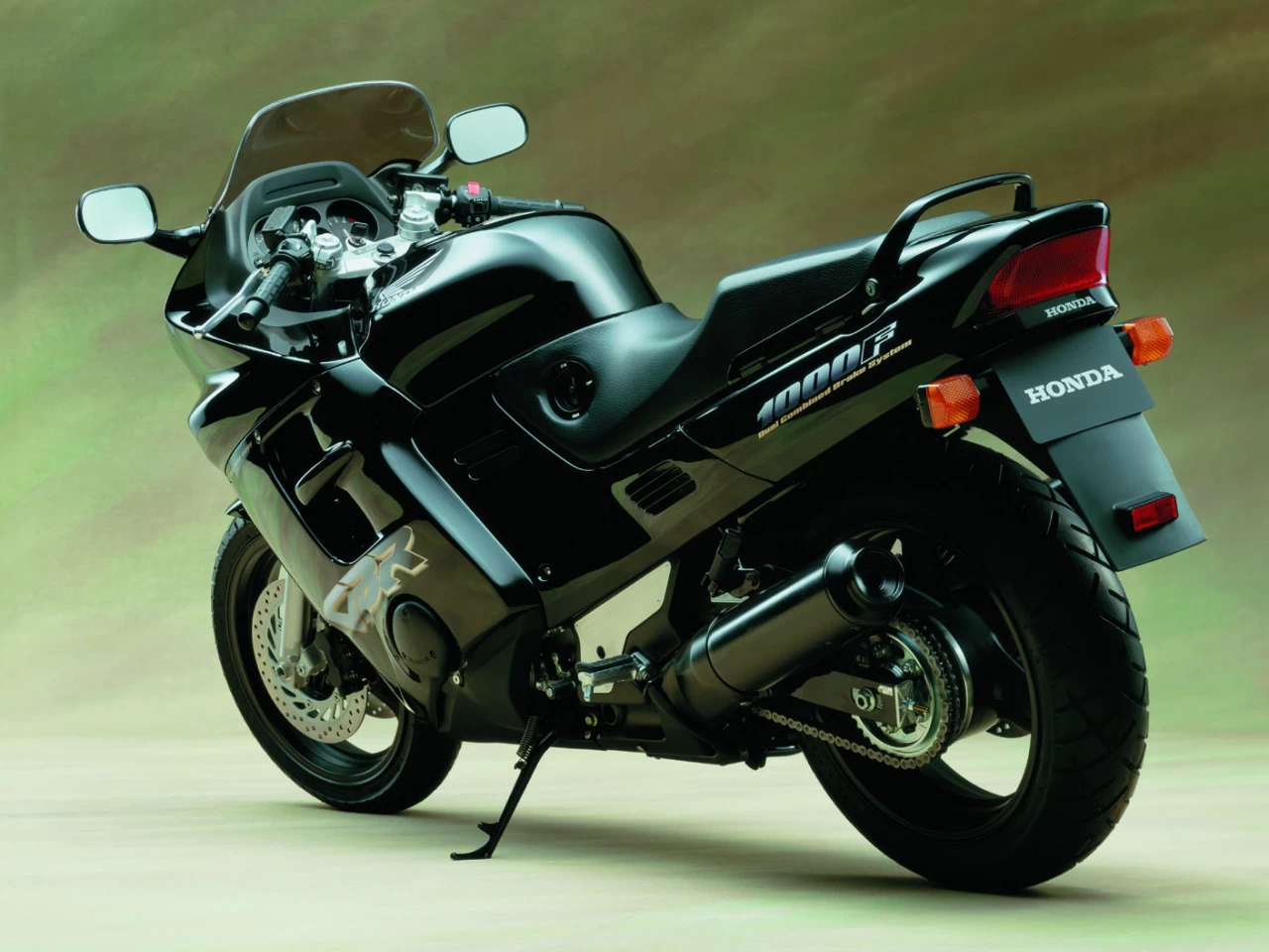 CBR 1000 F