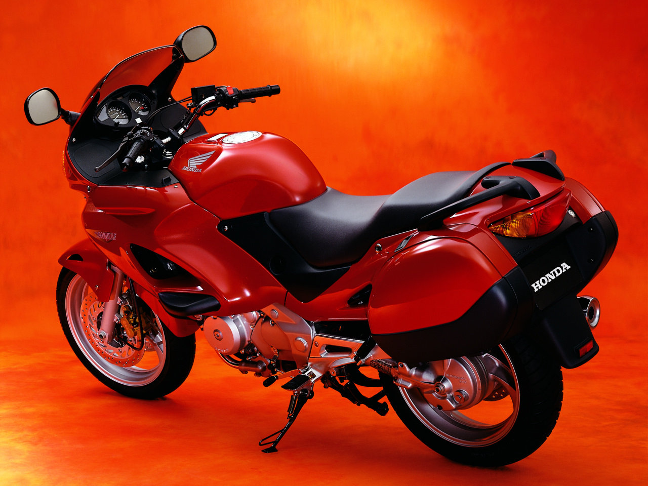 Стекло honda deauville 650
