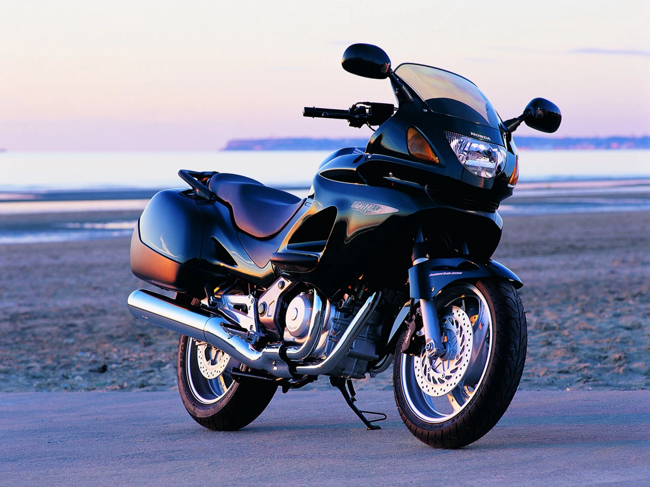 NTV 650 Deauville | image 2