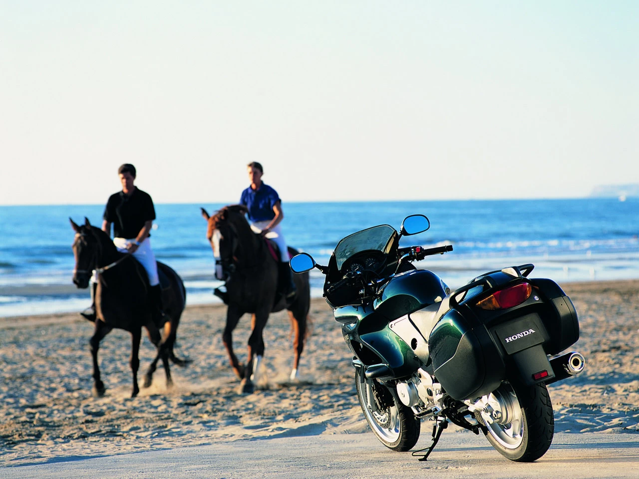 NTV 650 Deauville | image 15