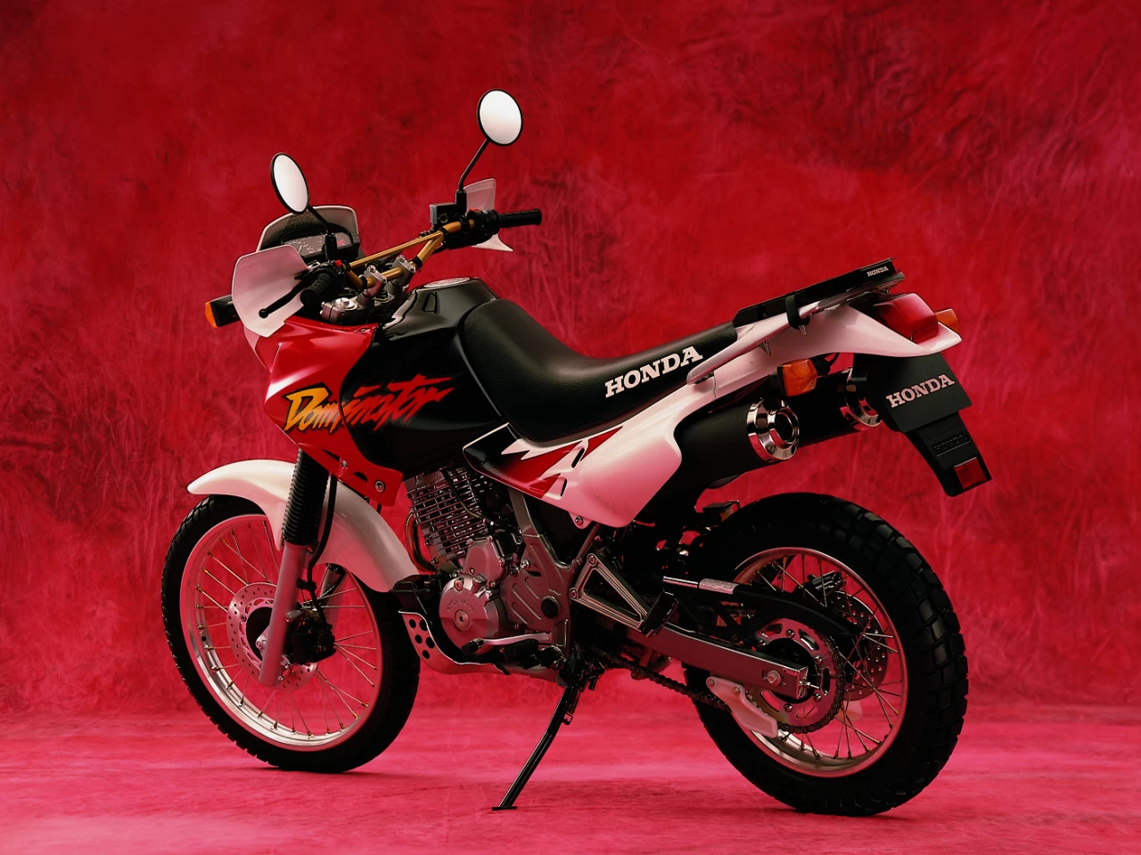 NX 650 Dominator | image 2