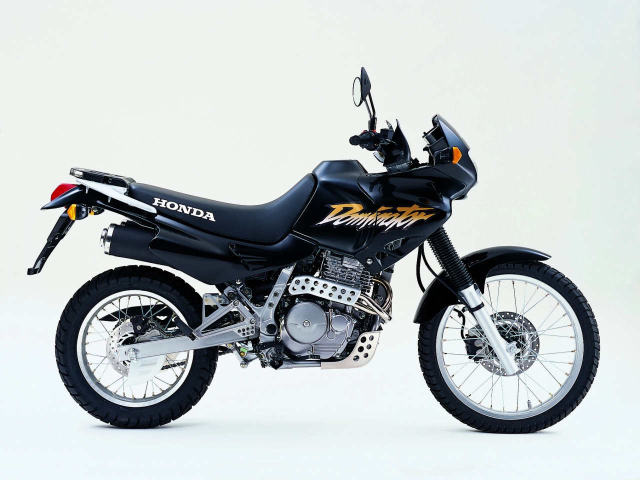 NX 650 Dominator